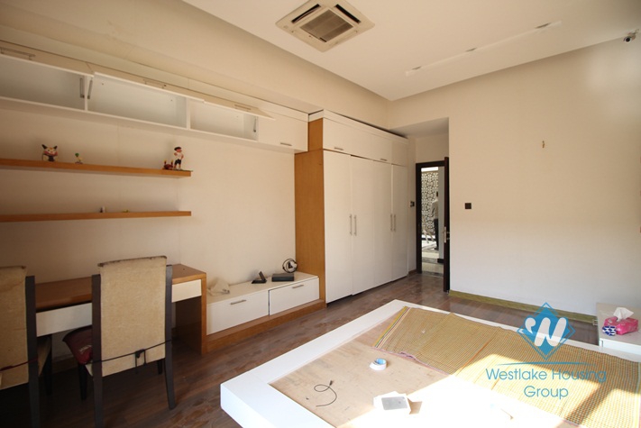 Charming one storey villa to rent with 400 sqm garden in Diplomats' compound in Tay Ho